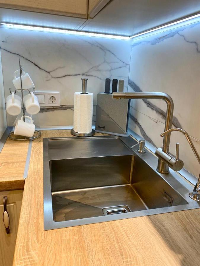 Grand De Luxe Residence Лвив Екстериор снимка