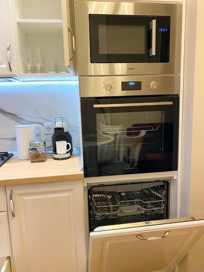 Grand De Luxe Residence Лвив Екстериор снимка